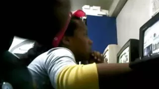 간호사는 수탉을 무료 야한 동영상 빨고 그녀의 음부 튀김을 만들었습니다.