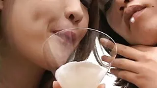 가슴 색녀. 그녀는 인기있는 블로거와 섹스를하고 섹스 비디오 동영상 있습니다.