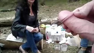 소피아 리는 노인 서양 포르노 동영상 삼촌에게 주어집니다.