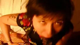 그는 겨울에 거시기를 빨아 눈 포르노 섹스 동영상 더미에 행복 폭포.